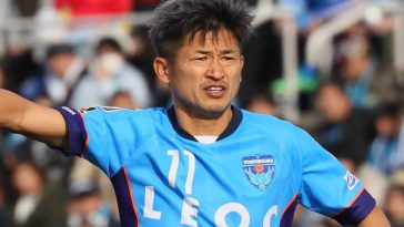 самый старый футболист в мире